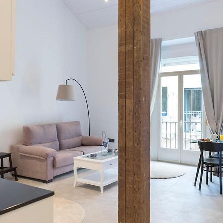 Апартаменты Acogedor Apartamento En Pleno Centro De Malaga By Sharingco Экстерьер фото