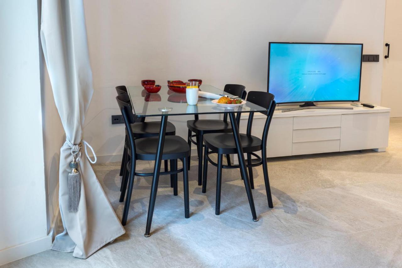 Апартаменты Acogedor Apartamento En Pleno Centro De Malaga By Sharingco Экстерьер фото