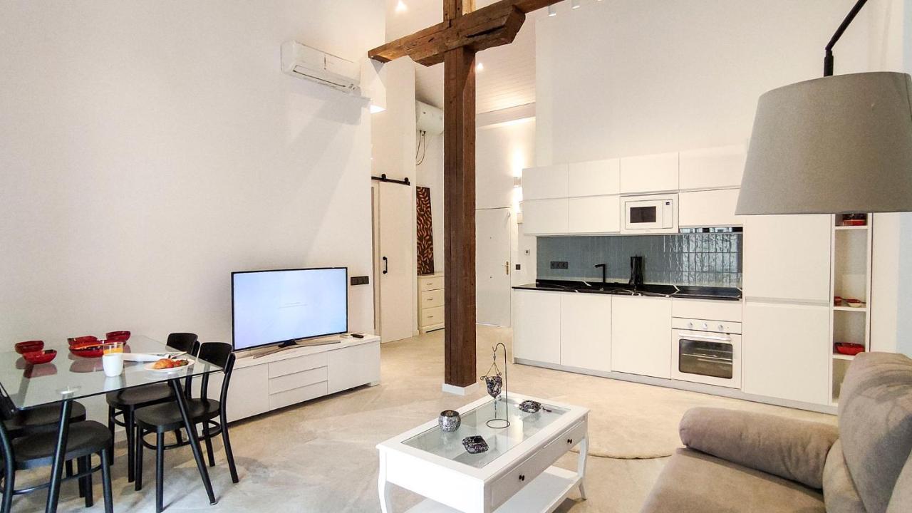Апартаменты Acogedor Apartamento En Pleno Centro De Malaga By Sharingco Экстерьер фото