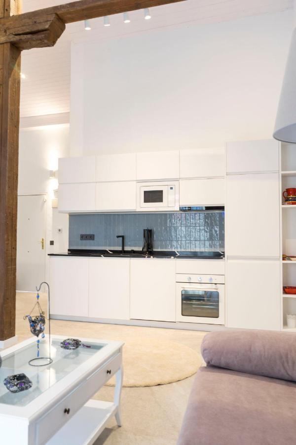 Апартаменты Acogedor Apartamento En Pleno Centro De Malaga By Sharingco Экстерьер фото