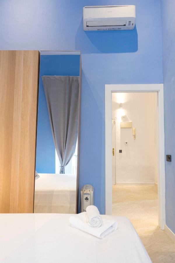 Апартаменты Acogedor Apartamento En Pleno Centro De Malaga By Sharingco Экстерьер фото