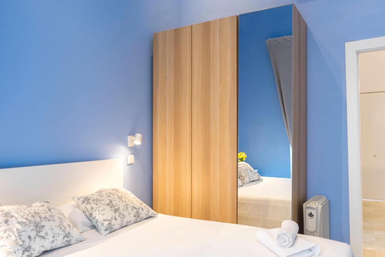 Апартаменты Acogedor Apartamento En Pleno Centro De Malaga By Sharingco Экстерьер фото
