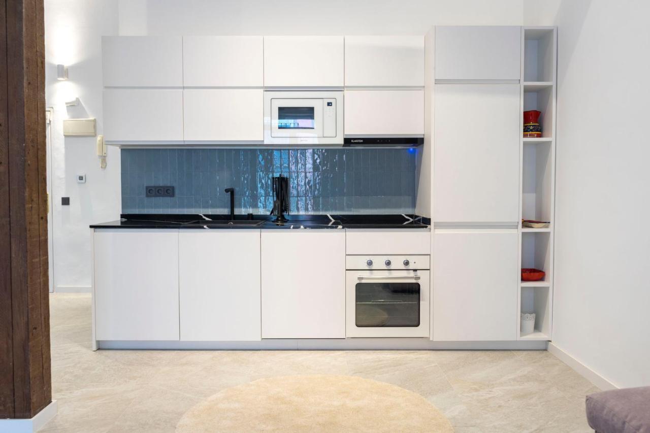 Апартаменты Acogedor Apartamento En Pleno Centro De Malaga By Sharingco Экстерьер фото