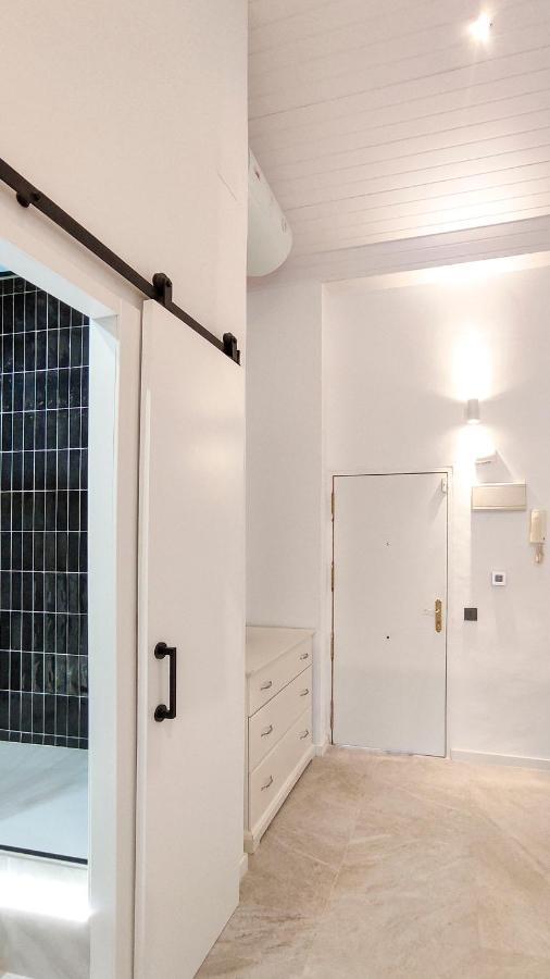 Апартаменты Acogedor Apartamento En Pleno Centro De Malaga By Sharingco Экстерьер фото