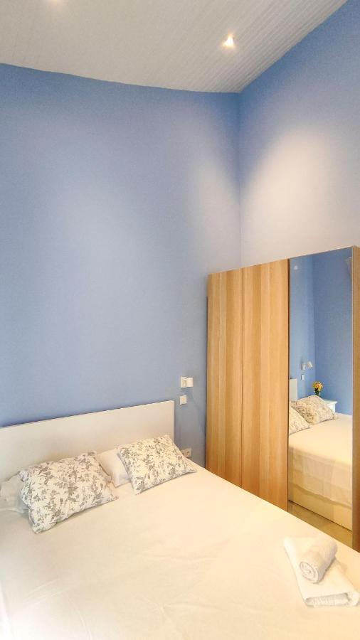 Апартаменты Acogedor Apartamento En Pleno Centro De Malaga By Sharingco Экстерьер фото